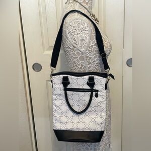 Tirrinia Insulated Wine Gift Carrier Tote - Travel Padded 2 Bottle Wine/Champ...